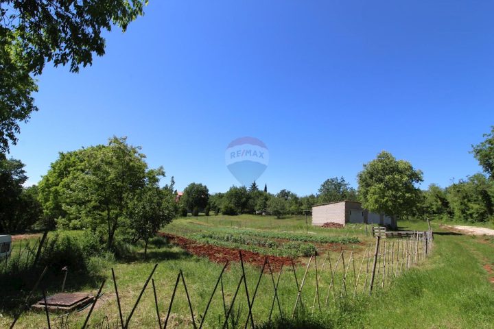 Parcela Naprodaj - Istarska Kaštelir - foto 2/15