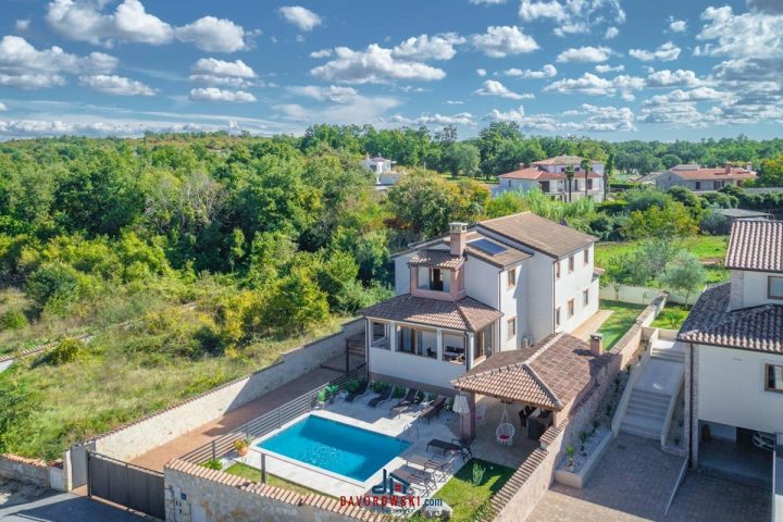 Dom na predaj 290 m² – Vržnaveri