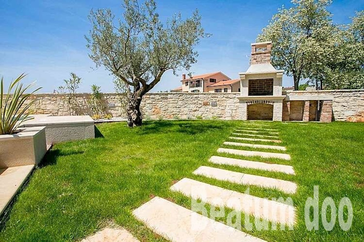 House For sale - ISTARSKA  KAŠTELIR 