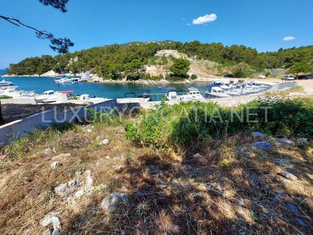 Terrain à vendre 640 m² – Srima