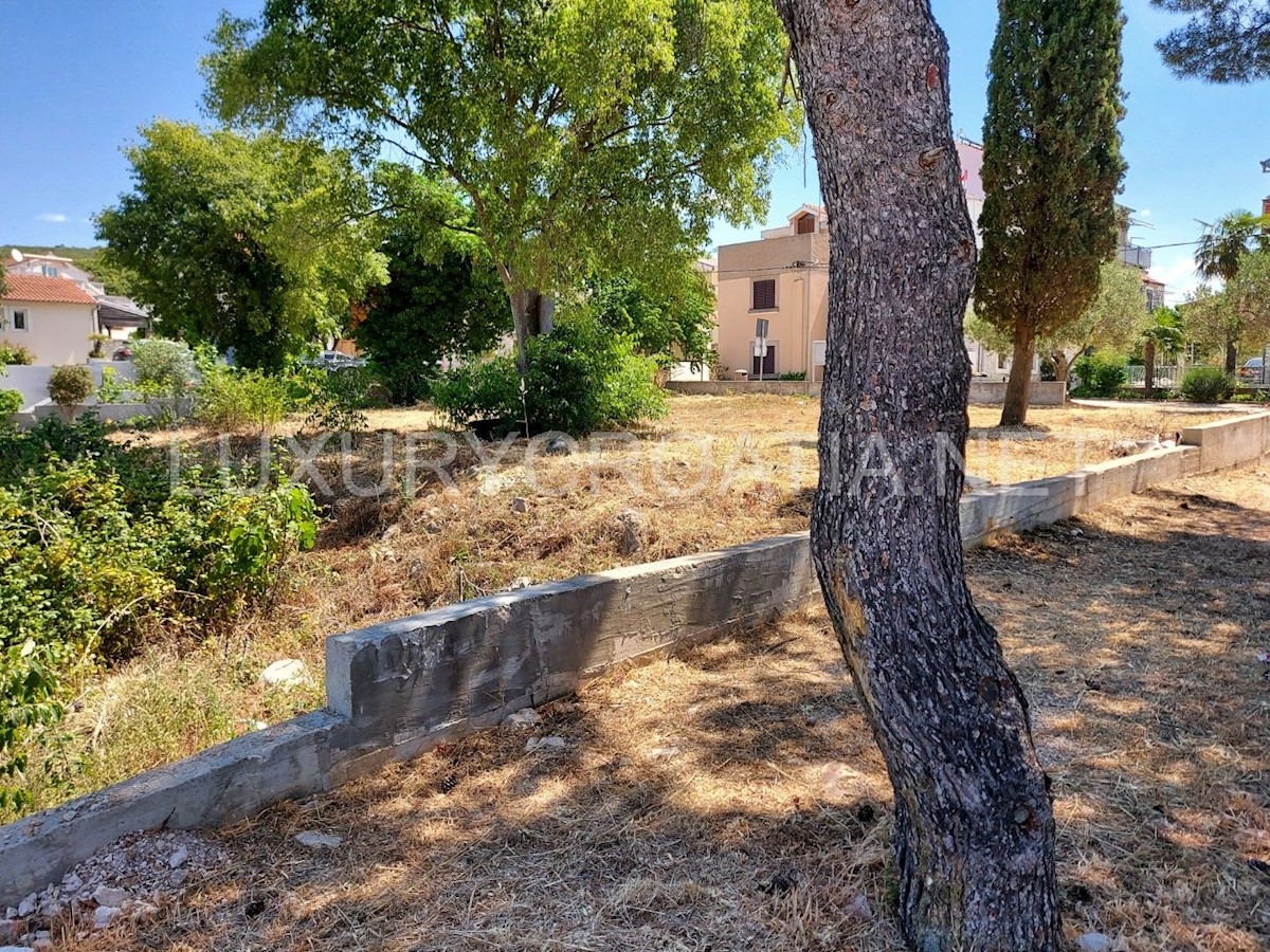 Terreno In vendita - ŠIBENSKO-KNINSKA  VODICE 