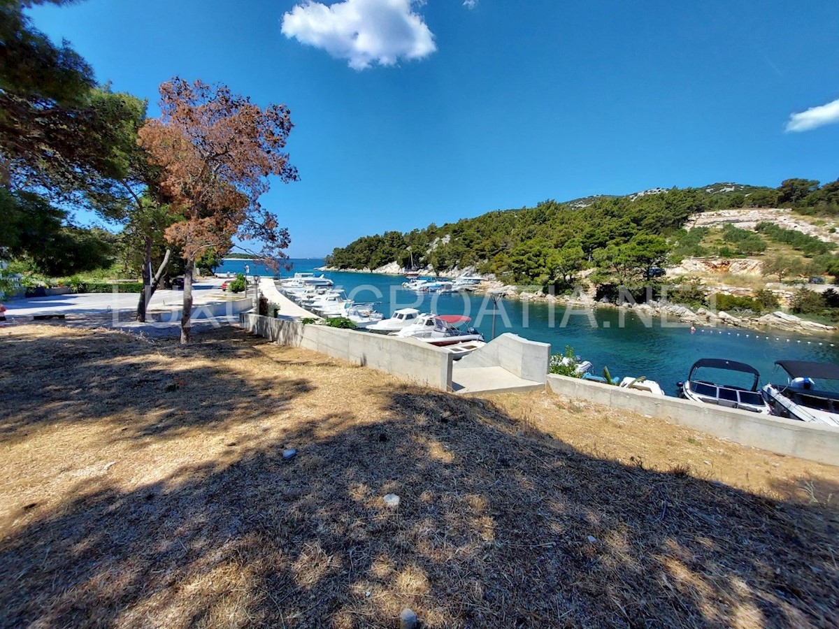 Terreno In vendita - ŠIBENSKO-KNINSKA  VODICE 