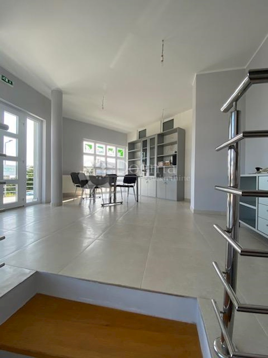 Commerciale In vendita - PRIMORSKO-GORANSKA  KASTAV 