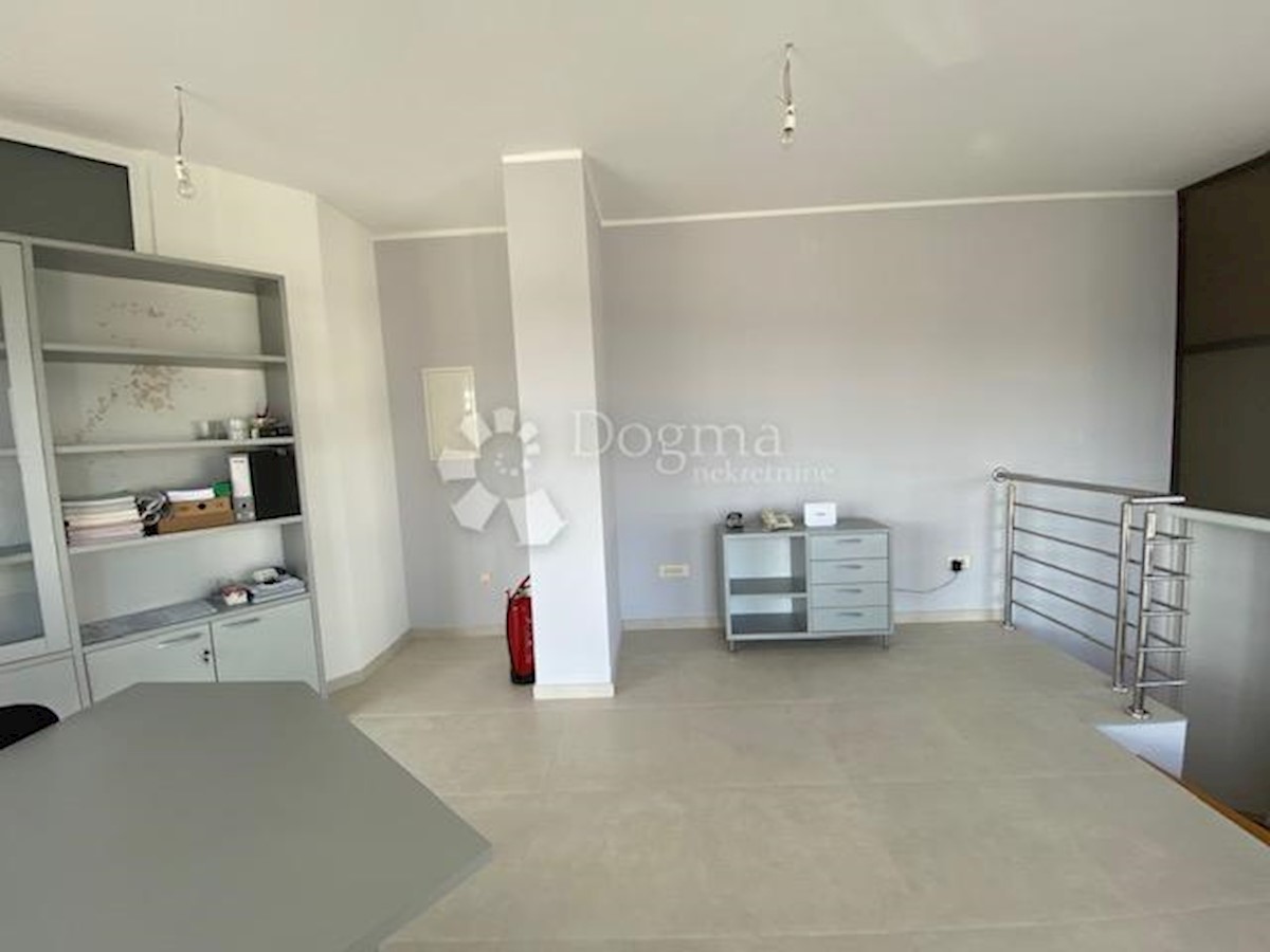 Commerciale In vendita - PRIMORSKO-GORANSKA  KASTAV 