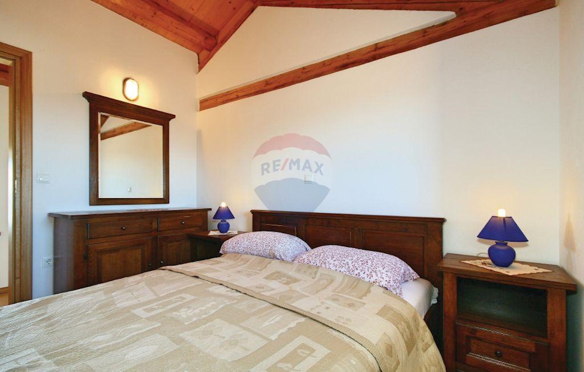 House For sale - ISTARSKA  VIŽINADA 