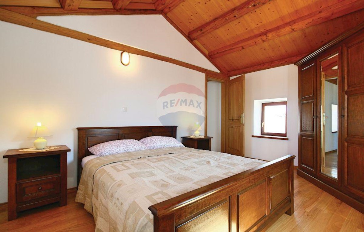 House For sale - ISTARSKA  VIŽINADA 