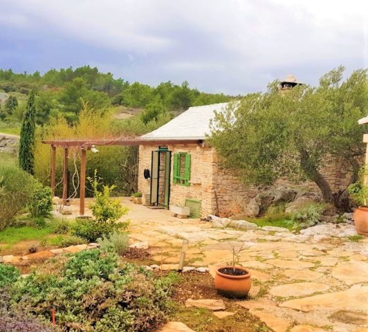 Land for sale 20000 m² – Splitska