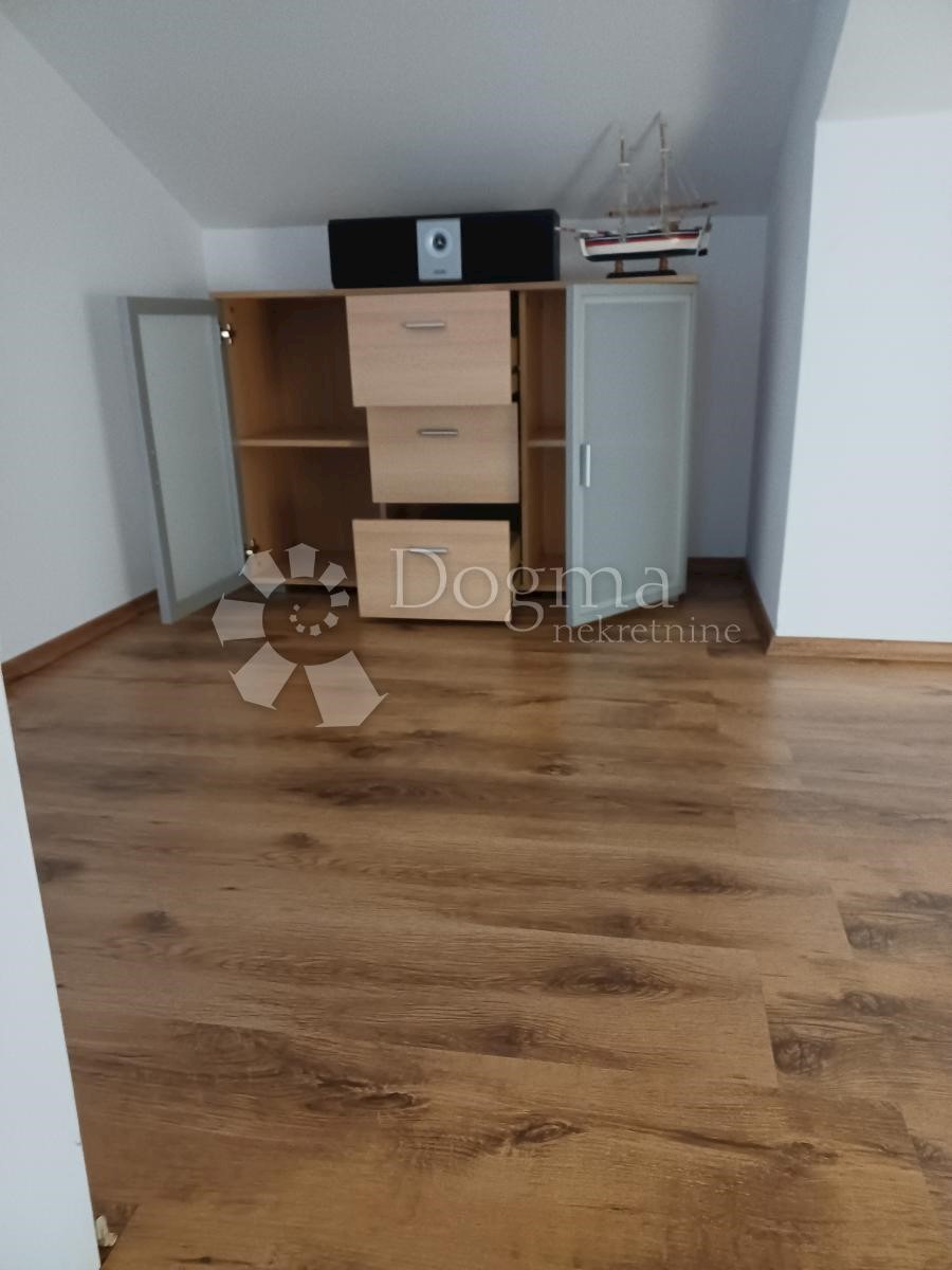 Flat For rent - PRIMORSKO-GORANSKA  JELENJE 