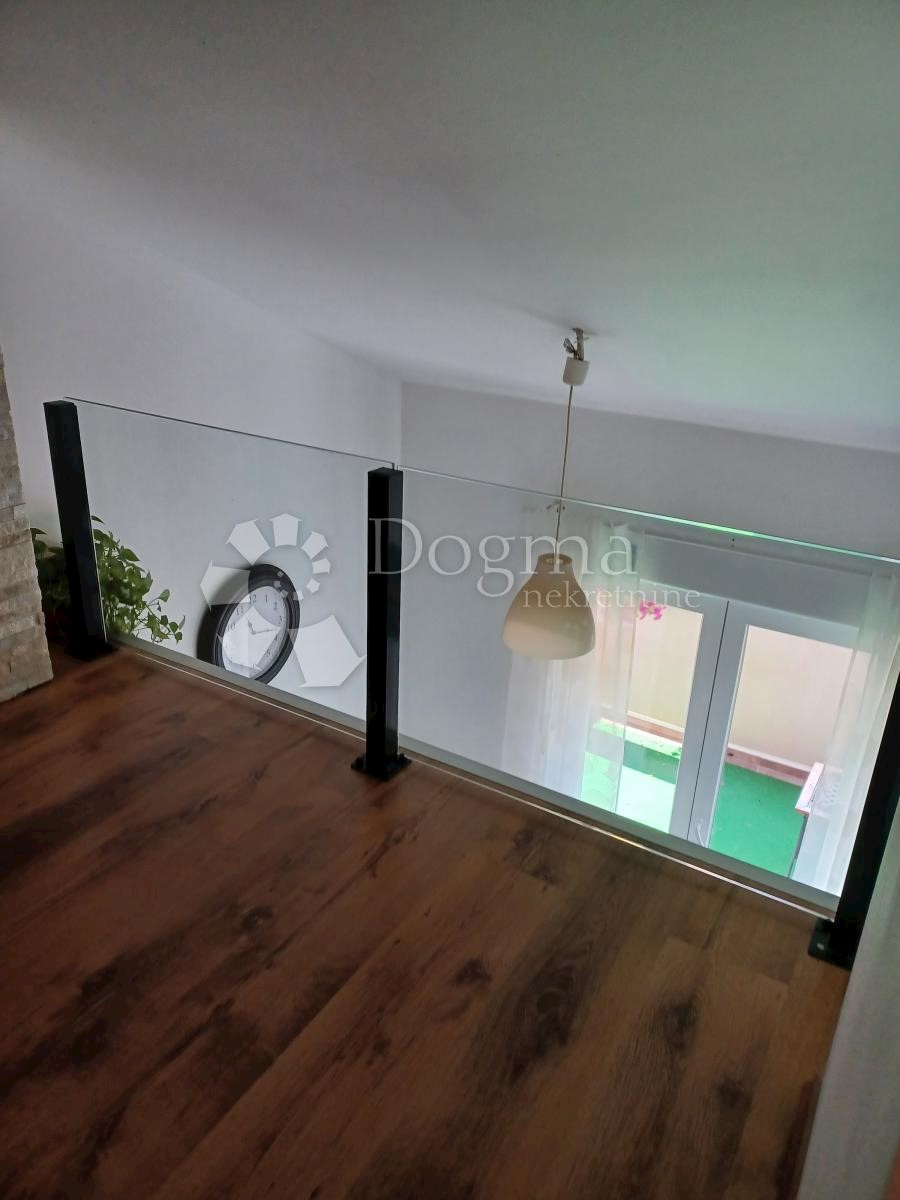 Flat For rent - PRIMORSKO-GORANSKA  JELENJE 