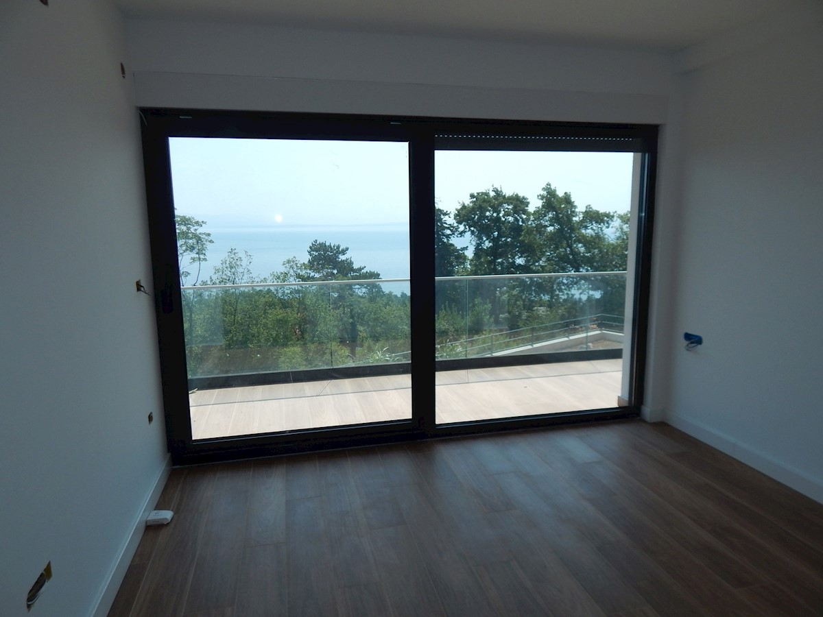 Haus Zu verkaufen - PRIMORSKO-GORANSKA  LOVRAN 
