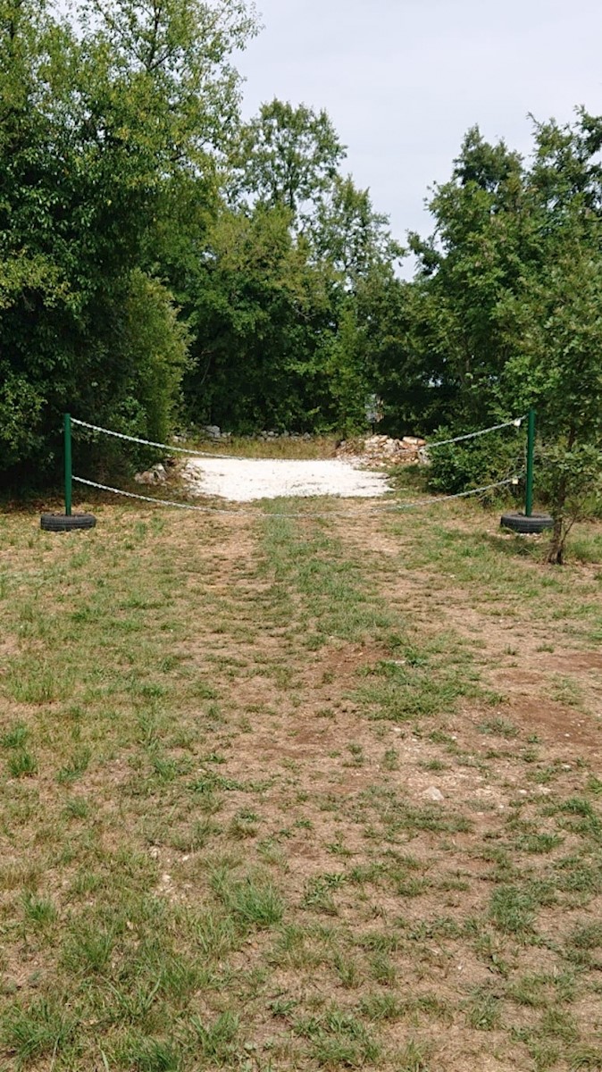 Grundstück Zu verkaufen - Istarska Svetvinčenat - foto 2/13
