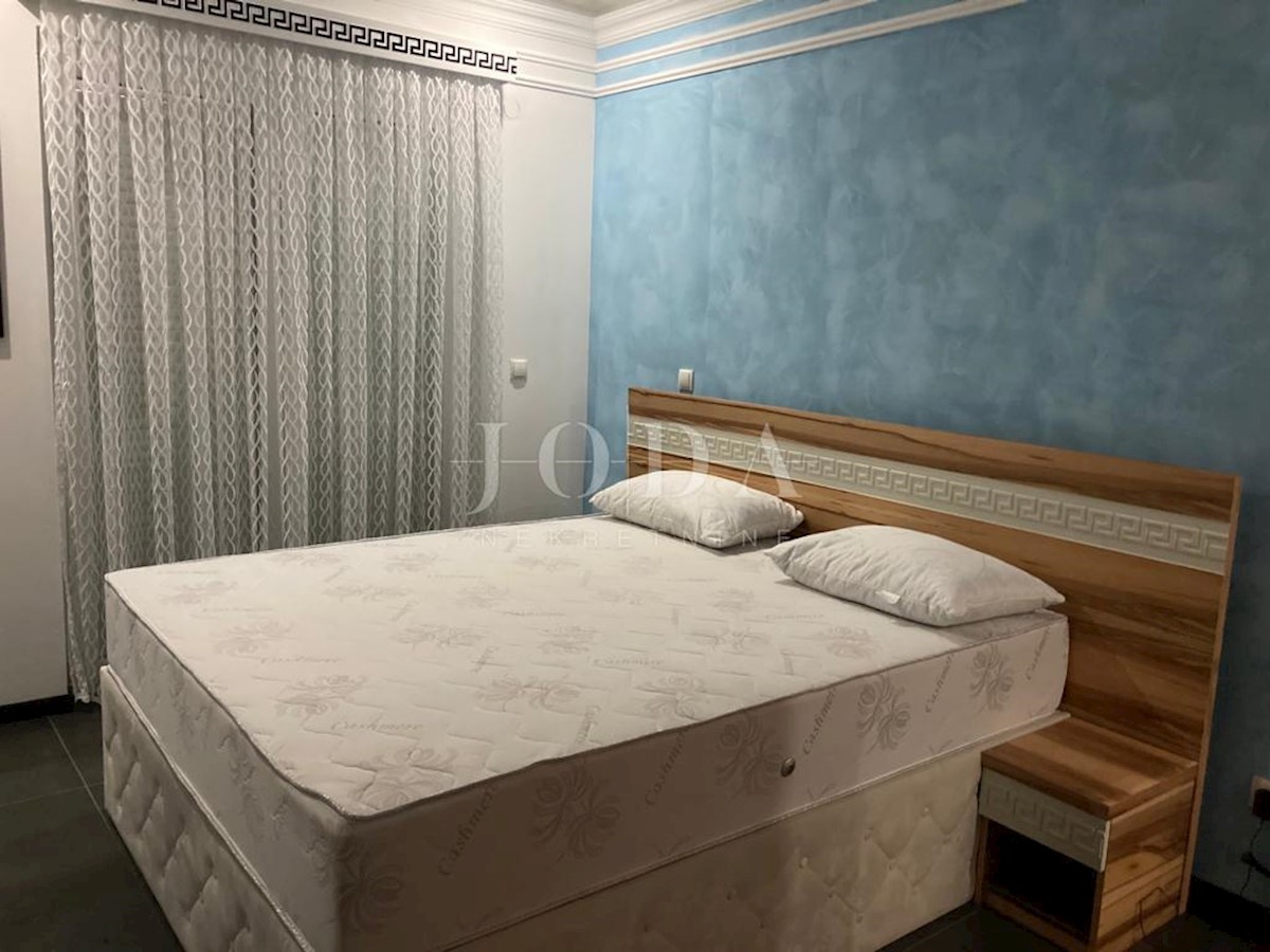 Kuća Na prodaju - PRIMORSKO-GORANSKA  CRIKVENICA 