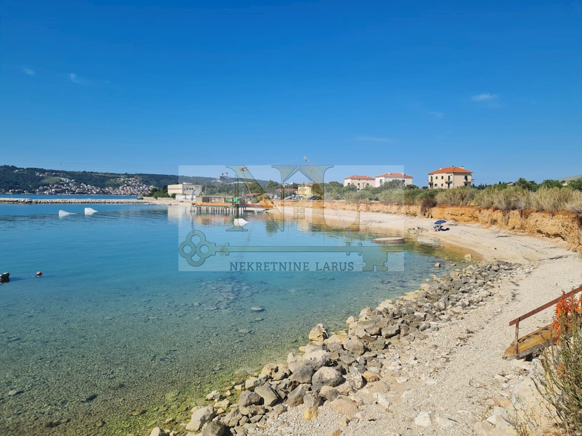 Parcela Na predaj - SPLITSKO-DALMATINSKA  KAŠTELA 