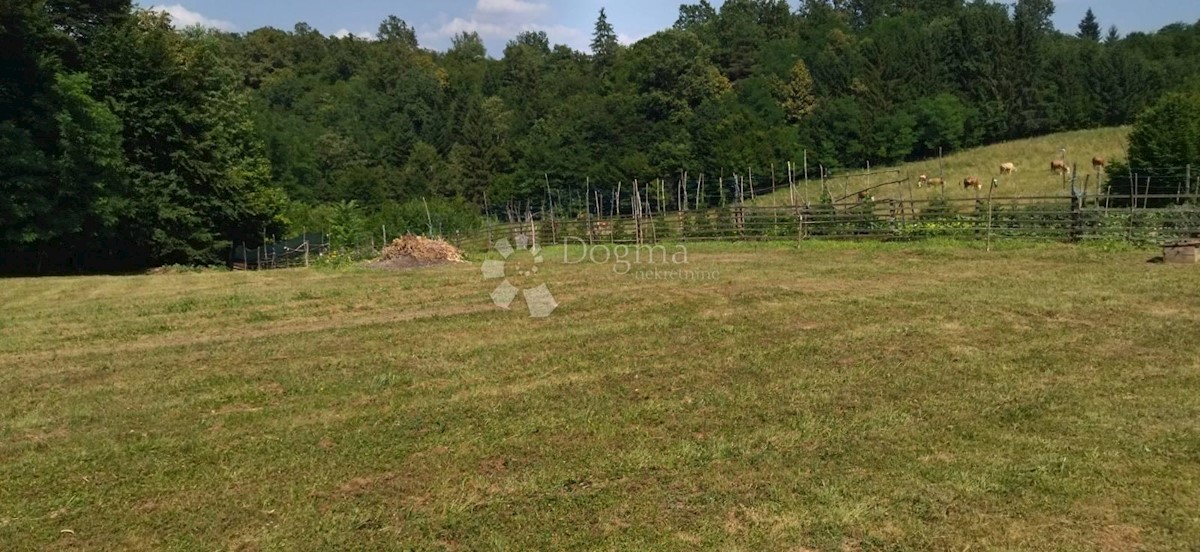 Parcela Naprodaj - KARLOVAČKA  Bosiljevo