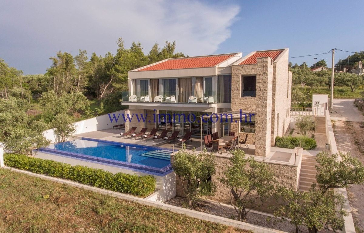 House For sale - SPLITSKO-DALMATINSKA  BRAČ 