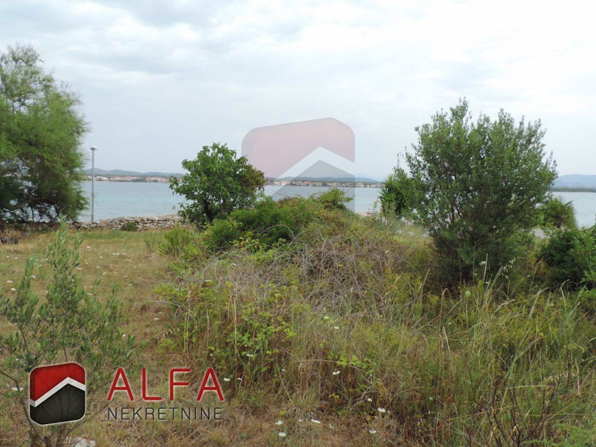 Land For sale - ŠIBENSKO-KNINSKA  VODICE 