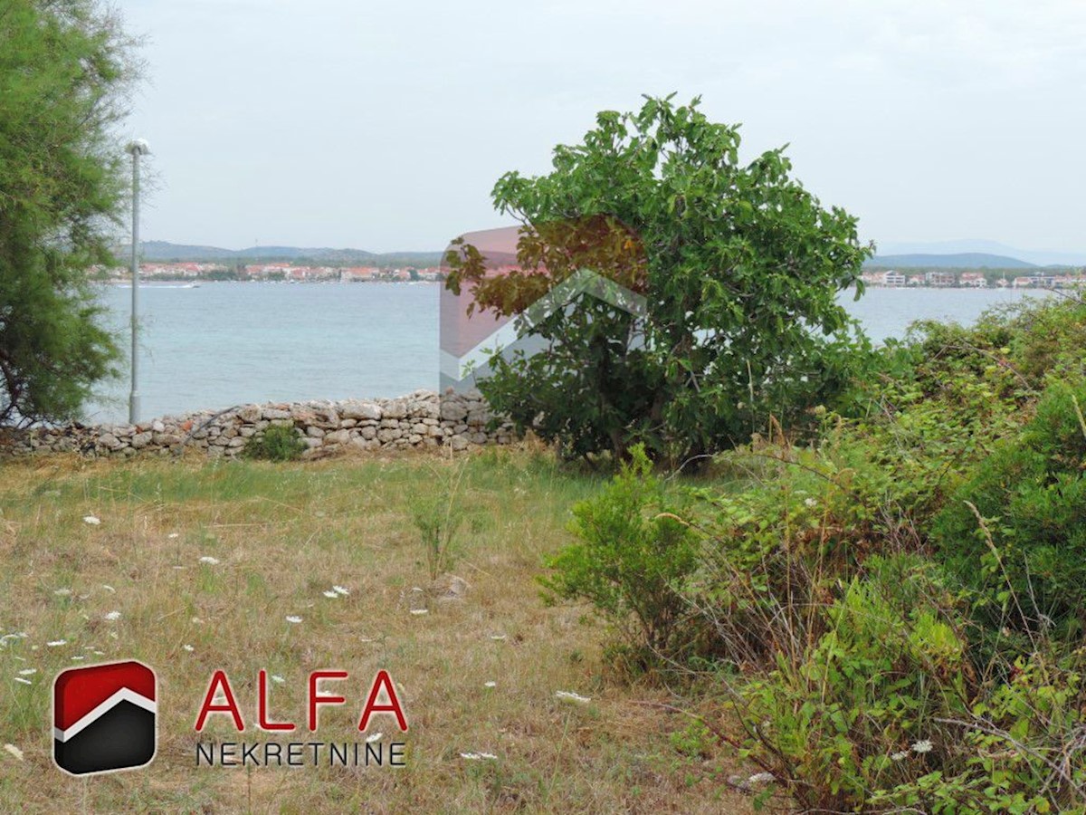 Terreno In vendita - ŠIBENSKO-KNINSKA  VODICE 