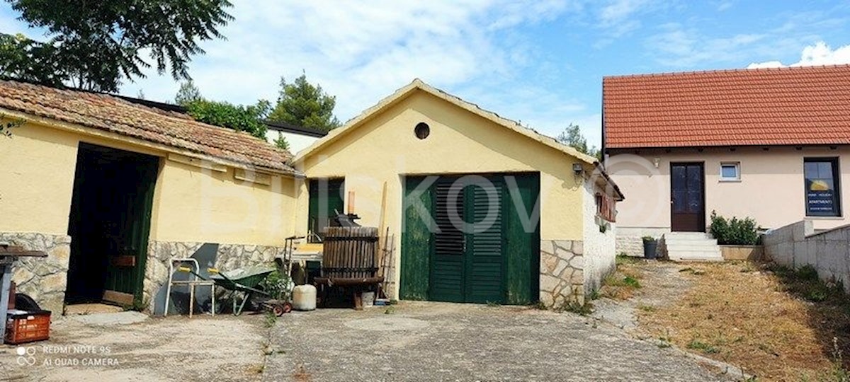 House For sale - SPLITSKO-DALMATINSKA  HVAR 