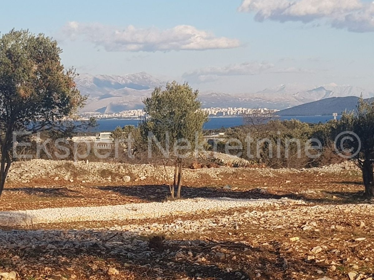 Land For sale - SPLITSKO-DALMATINSKA  TROGIR 