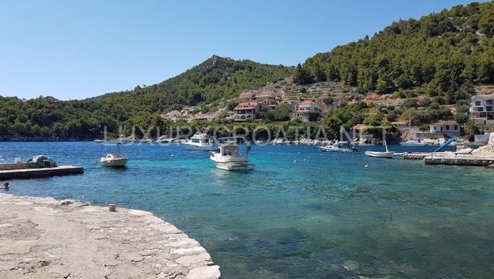 Pozemok na predaj 740 m² – Korčula