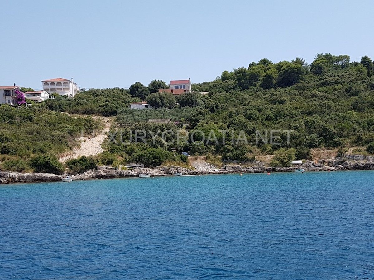 Land For sale - SPLITSKO-DALMATINSKA  ŠOLTA 