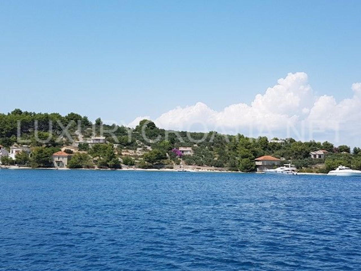 Land For sale - SPLITSKO-DALMATINSKA  ŠOLTA 