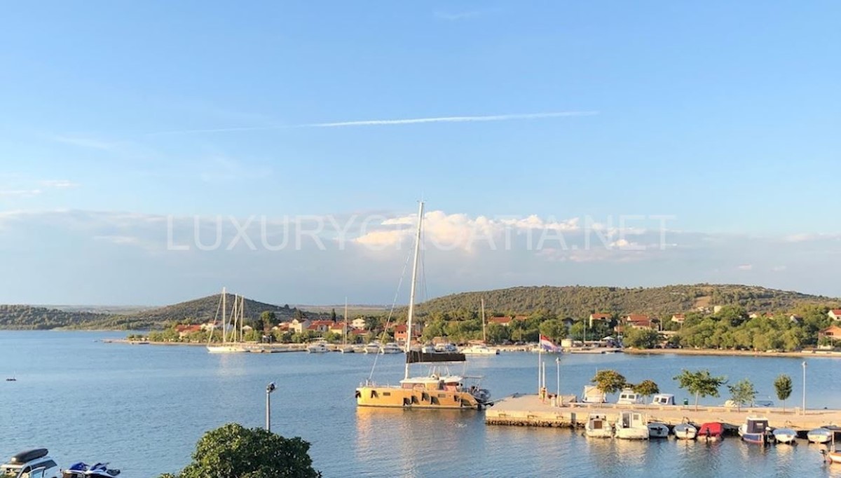 Hiša Na predaj - ŠIBENSKO-KNINSKA  ŠIBENIK 