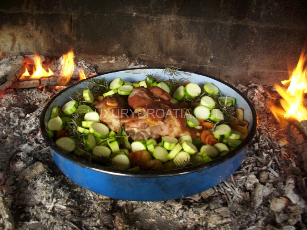Hiša Na predaj - ŠIBENSKO-KNINSKA  ŠIBENIK 