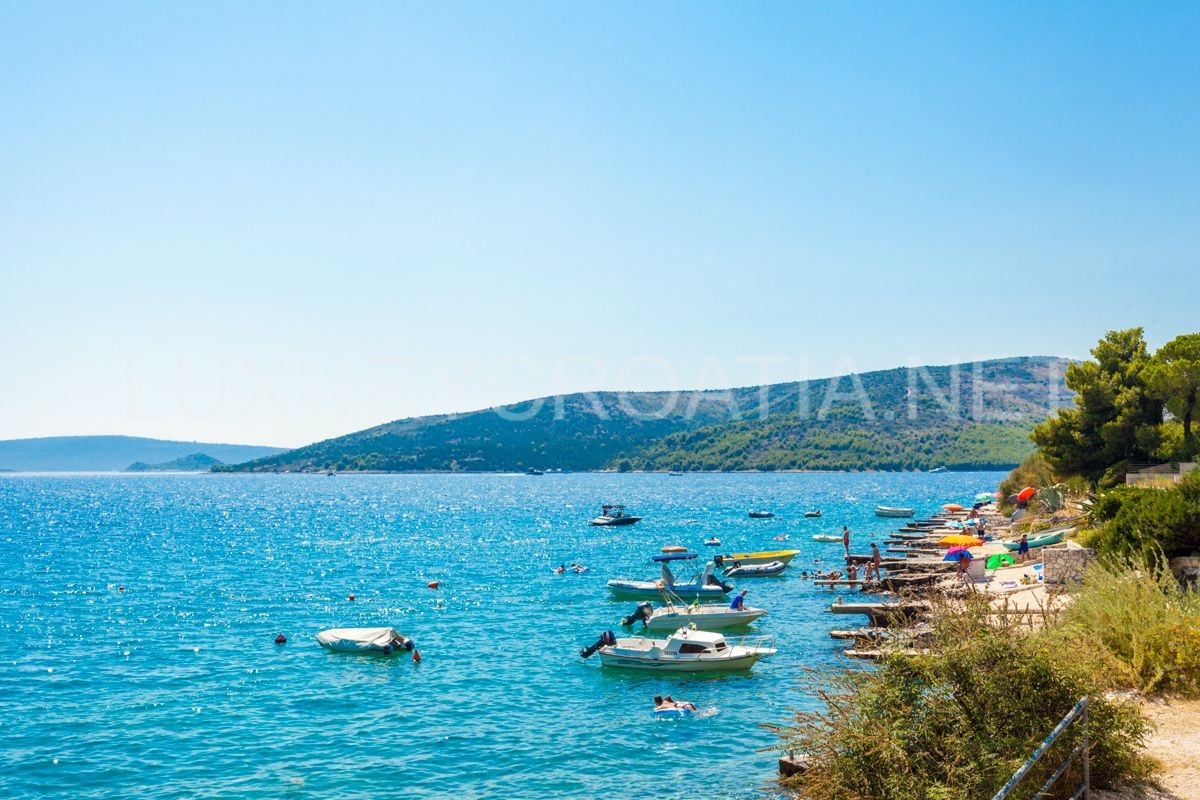 Dom Na predaj - SPLITSKO-DALMATINSKA  TROGIR 