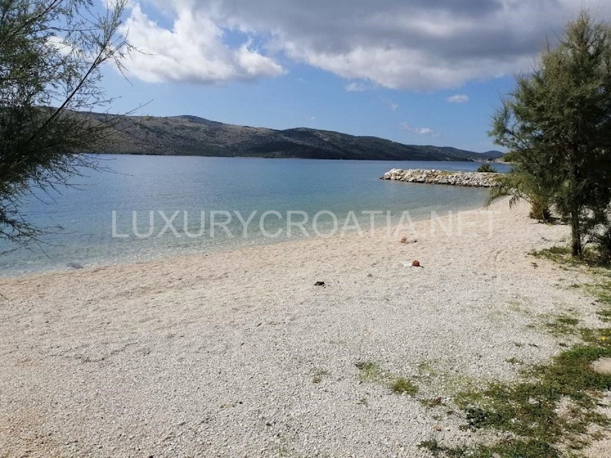 House For sale - SPLITSKO-DALMATINSKA  TROGIR 