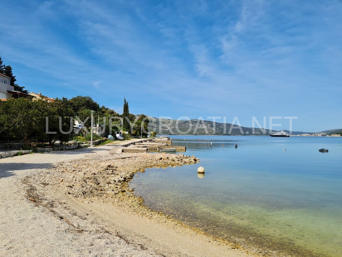 Haus Zu verkaufen - SPLITSKO-DALMATINSKA  TROGIR 