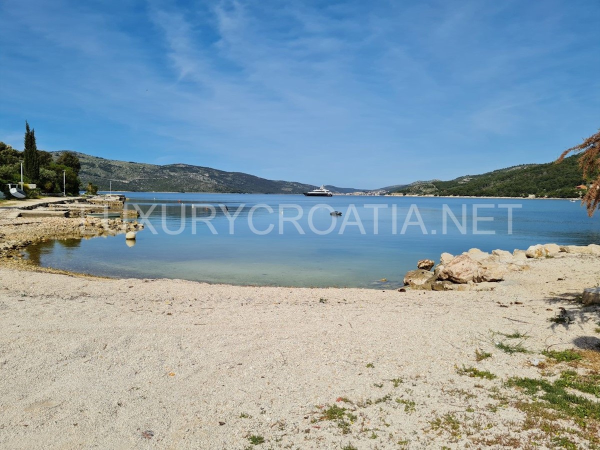 House For sale - SPLITSKO-DALMATINSKA  TROGIR 