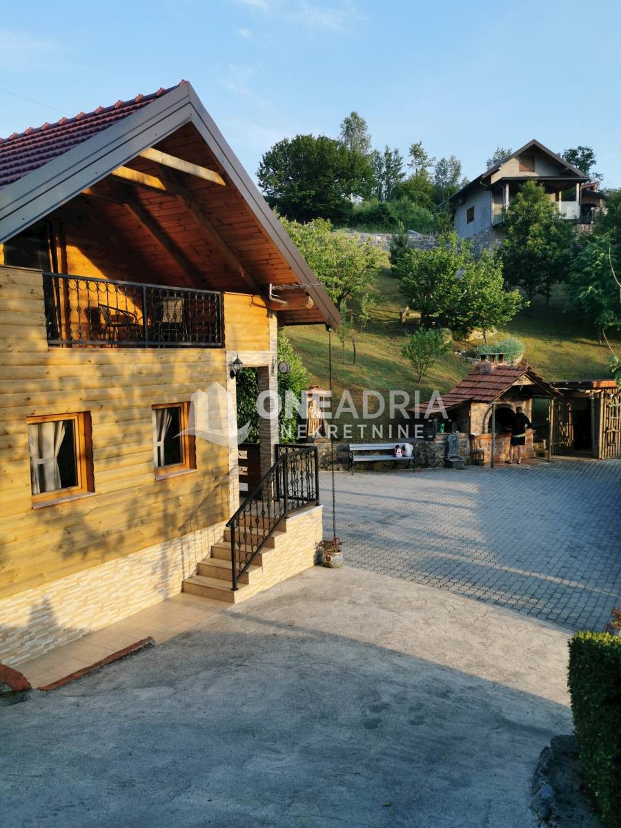 House For sale - KARLOVAČKA  BARILOVIĆI 