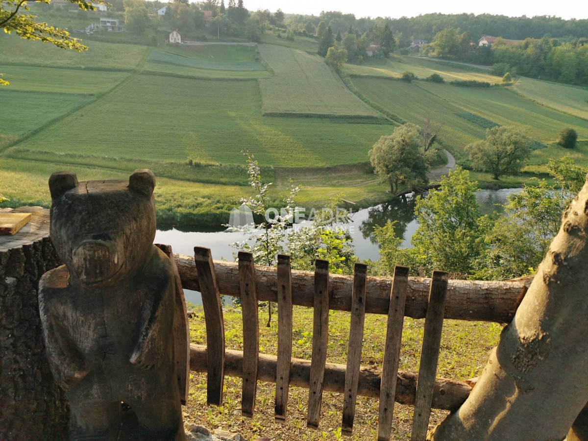 Dom Na predaj - KARLOVAČKA  BARILOVIĆI 