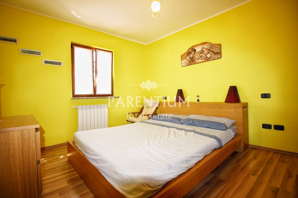 Haus Zu verkaufen - ISTARSKA  POREČ 