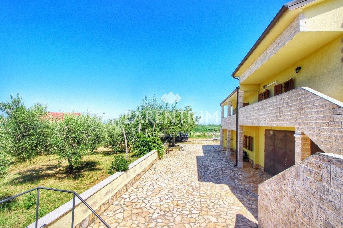 Haus Zu verkaufen - ISTARSKA  POREČ 