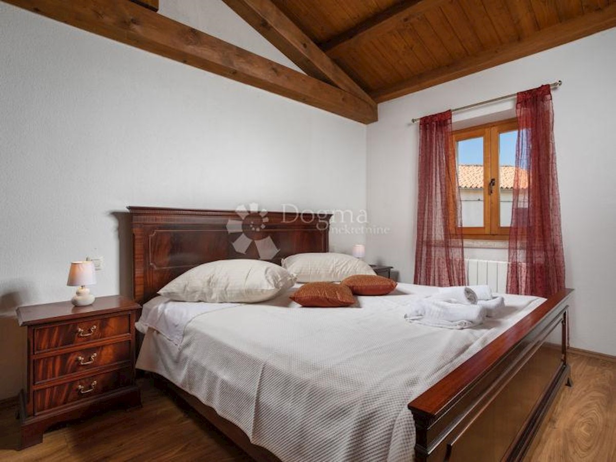 Kuća Na prodaju - ISTARSKA  TINJAN 