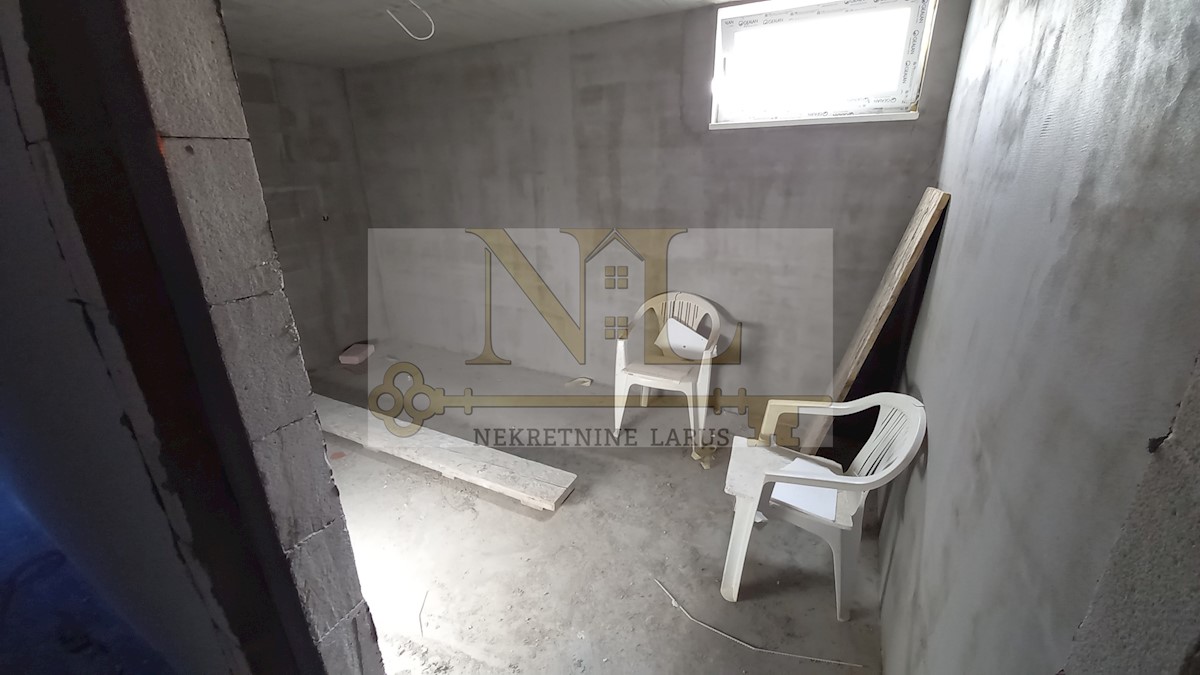 Apartma Naprodaj - SPLITSKO-DALMATINSKA  Čiovo
