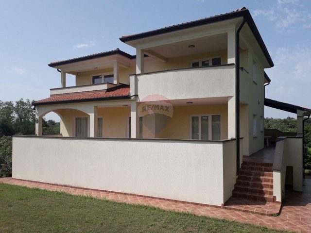 Maison à vendre 350 m² – Murine