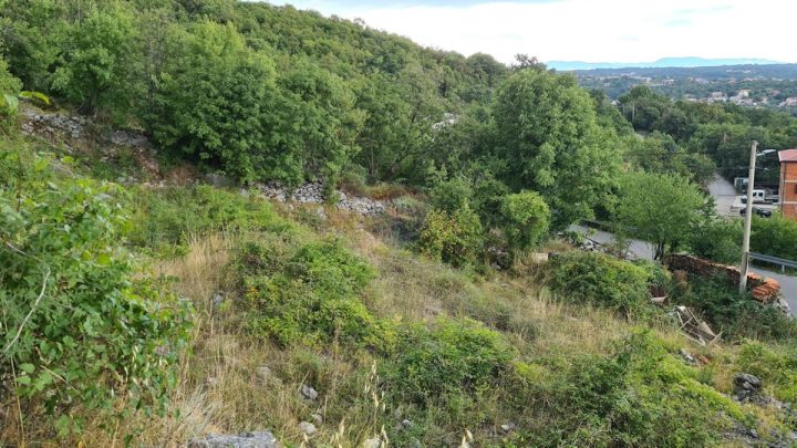 Zemljište na prodaju 821 m² – Brnčići