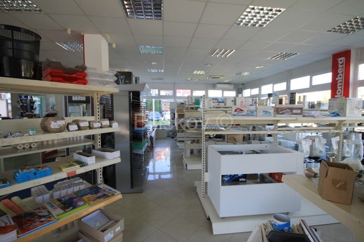 Commerciale in vendita 144 m² – Klinča Sela