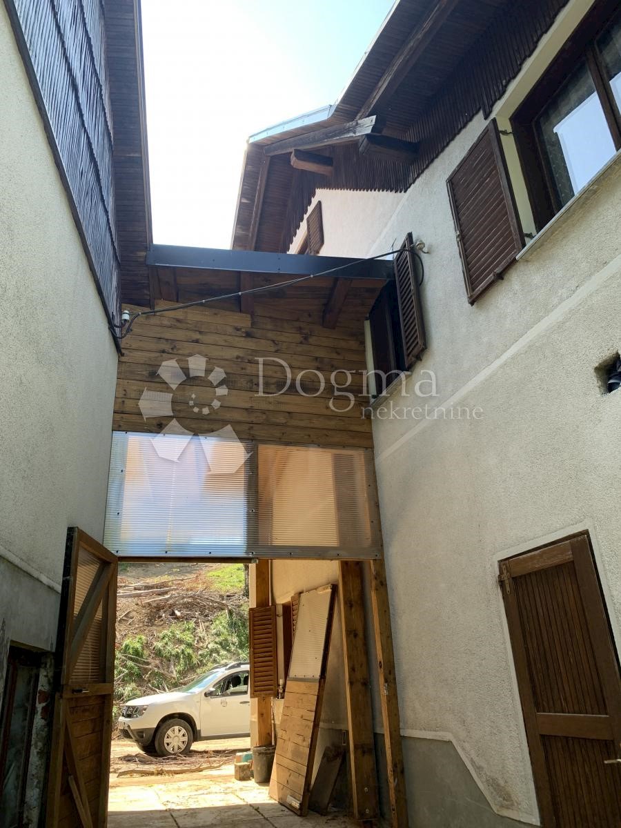 Haus Zu verkaufen - PRIMORSKO-GORANSKA  ČABAR 