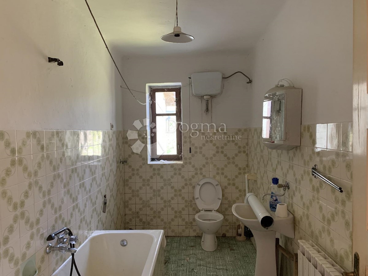 Haus Zu verkaufen - PRIMORSKO-GORANSKA  ČABAR 