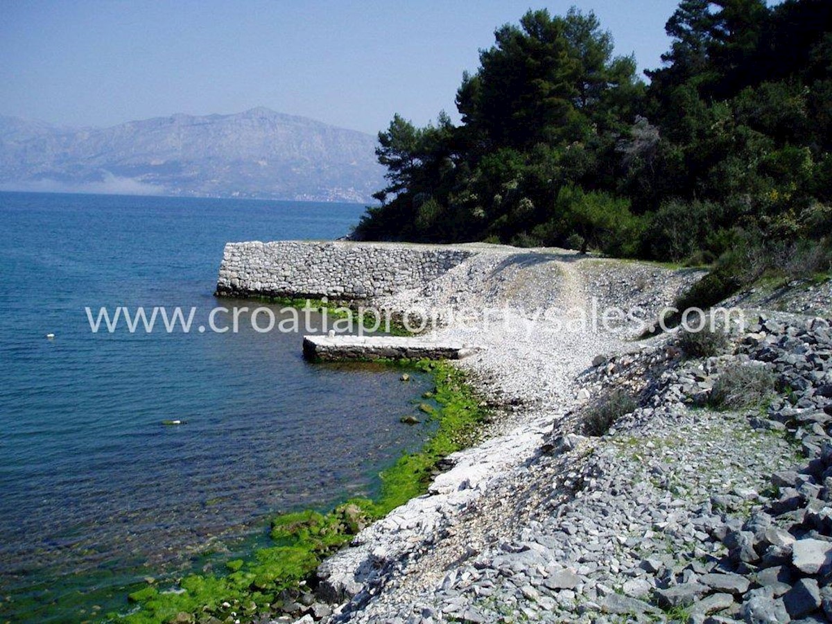 Land For sale - SPLITSKO-DALMATINSKA  BRAČ 