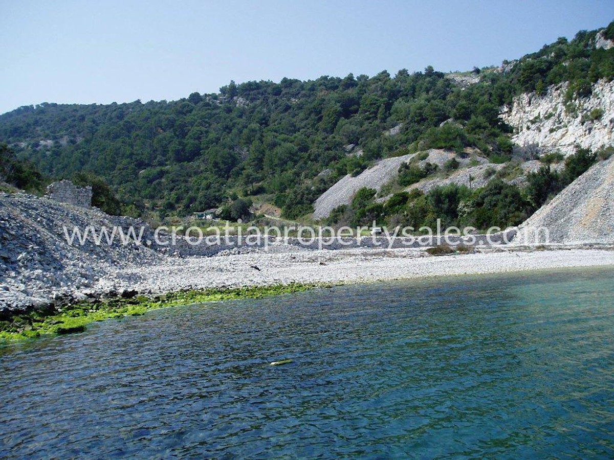 Land For sale - SPLITSKO-DALMATINSKA  BRAČ 