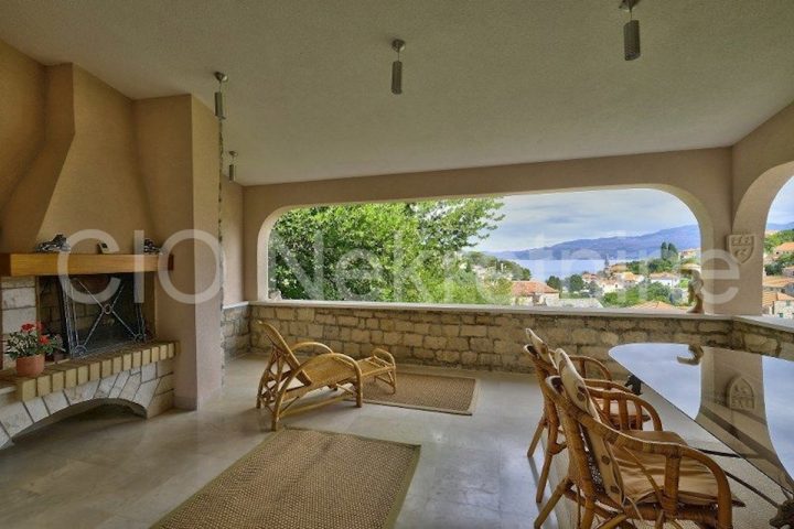 Dům na prodej 280 m² – Splitska