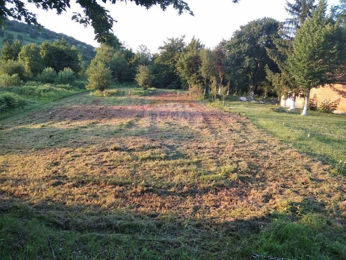 Terreno In vendita DREŽNIK GRAD