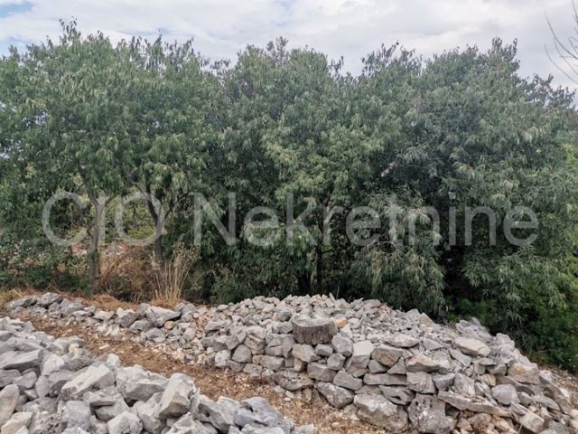 Pozemek na prodej 537 m² – Drvenik Veliki