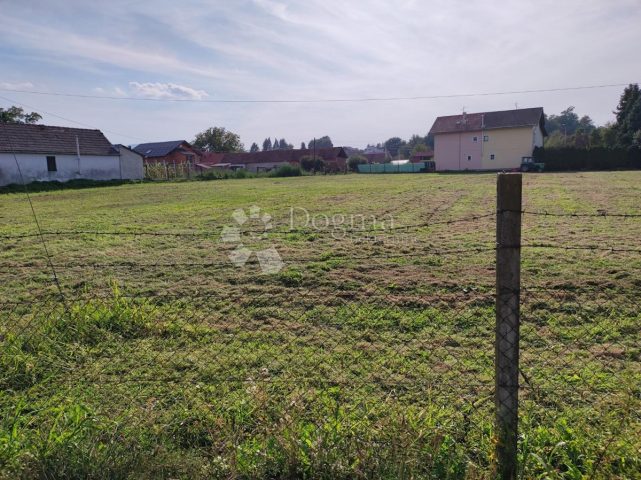 Pozemek na prodej 4715 m² – Jurketinec