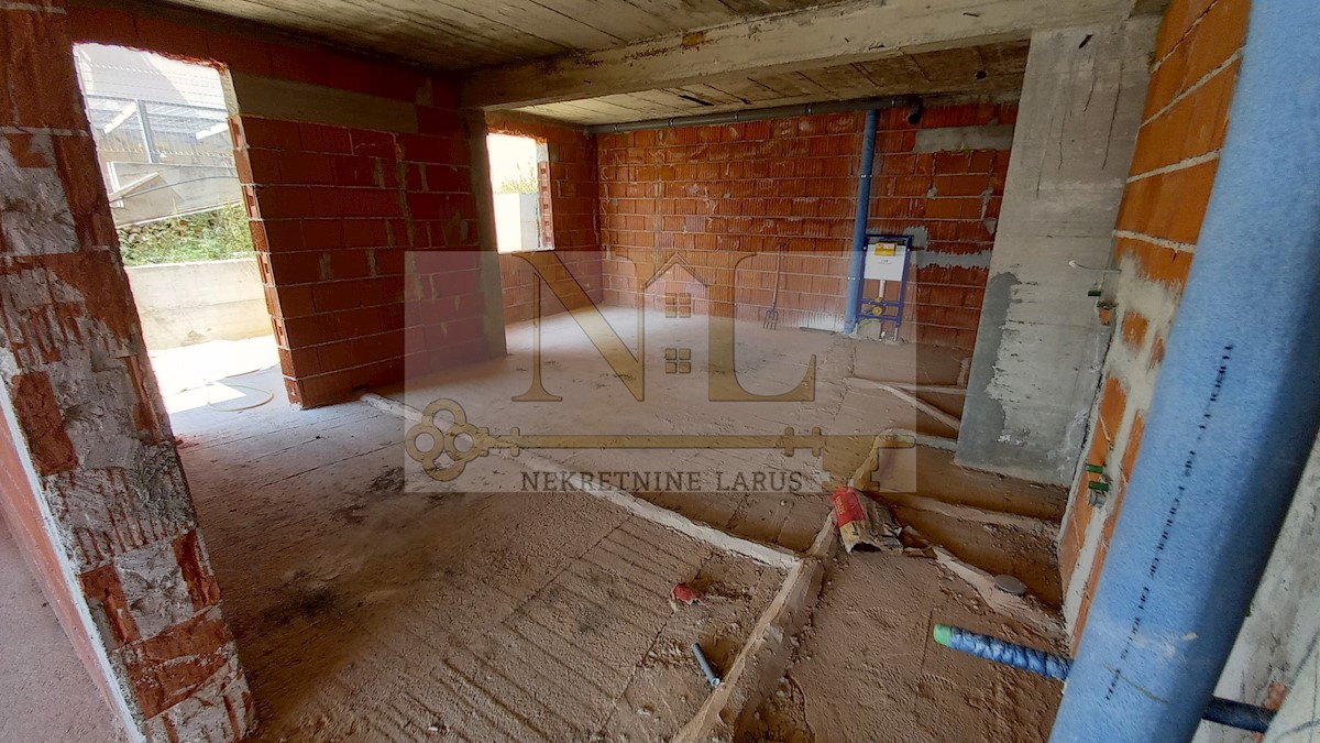 Apartmán Na predaj - SPLITSKO-DALMATINSKA  ČIOVO 
